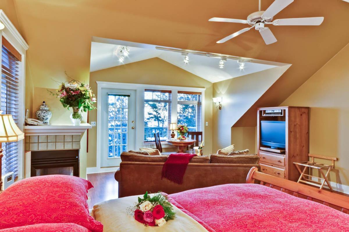Bonniebrook Lodge Gibsons Extérieur photo